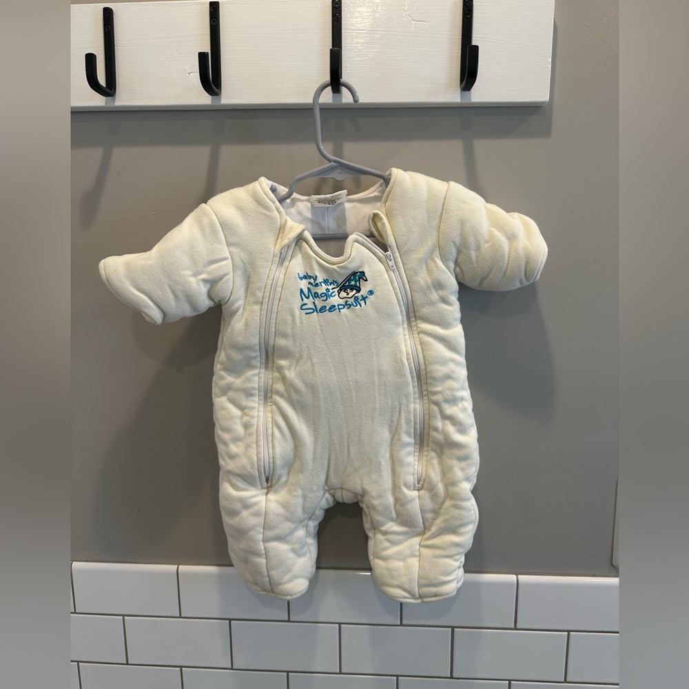 Merlin’s Magic Sleep Suit 6-9 month